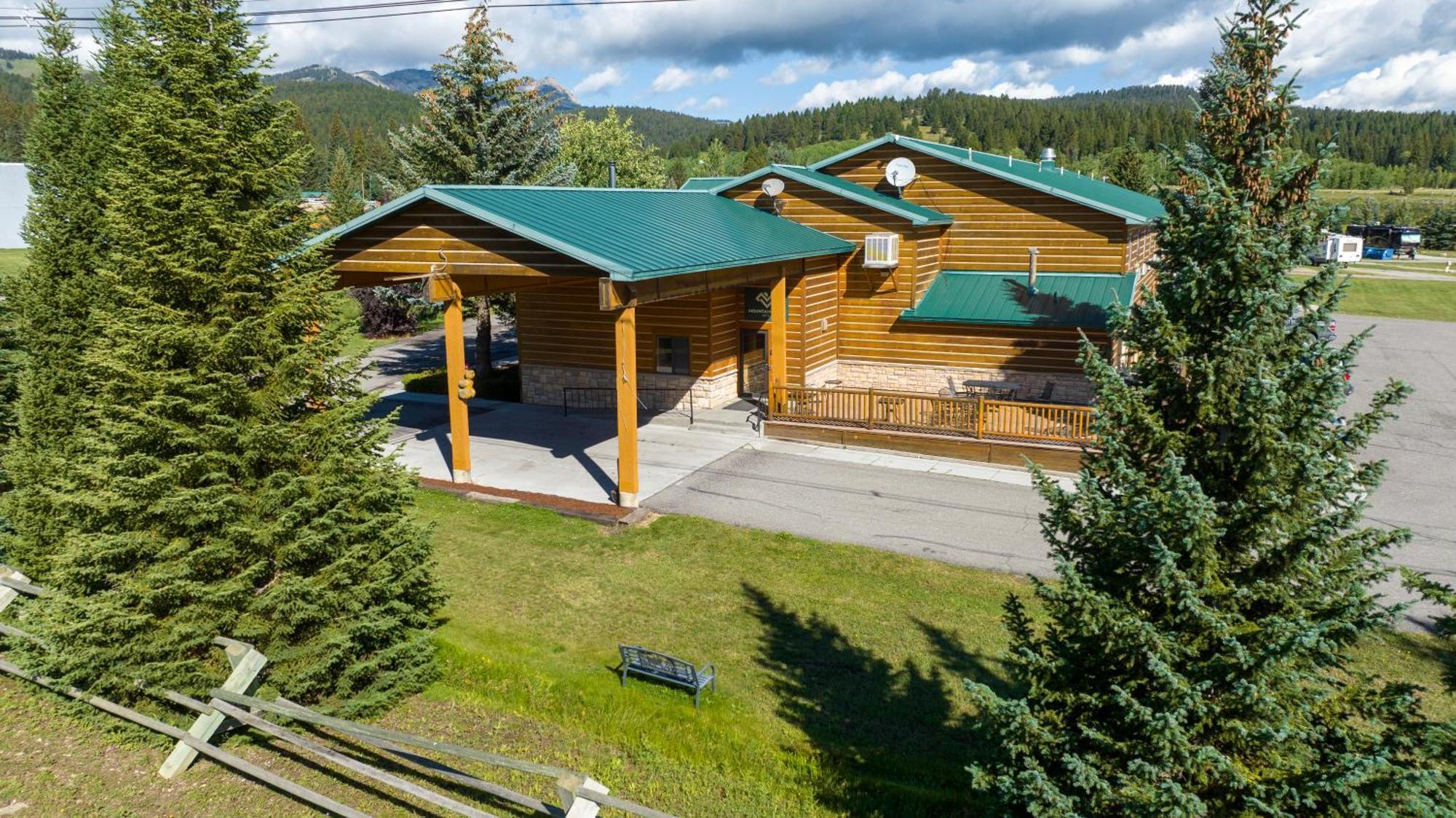 Mountain Vista Hotel Запад Йеллоустон Экстерьер фото